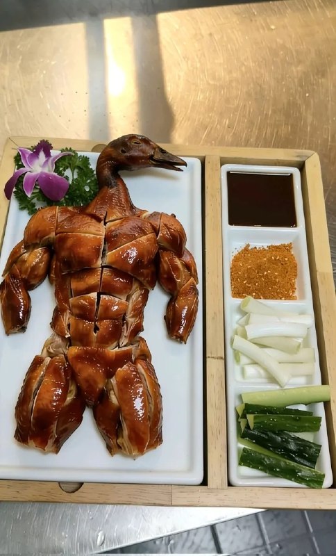 from AXJue via 半根萝卜HalfCarrot