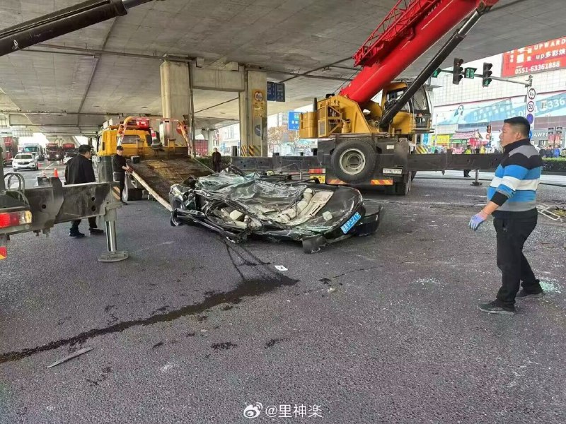 via Bingxin Bakavia Bingxin Baka