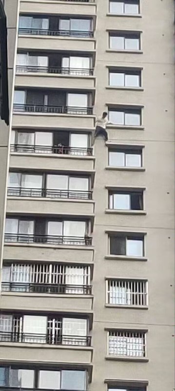 想必大家看过这个贵州蜘蛛侠了吧from ，アイルーBOT🐱🐱 高强度网上冲浪版想必大家看过这个贵州蜘蛛侠了吧from ，アイルーBOT🐱🐱 高强度网上冲浪版