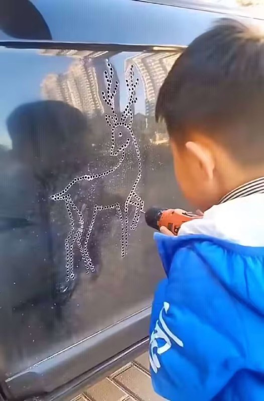 孩子挺有艺术天赋from 平壤卫视