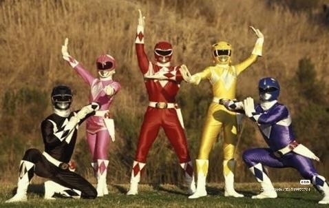 比萨斜塔游客 be like