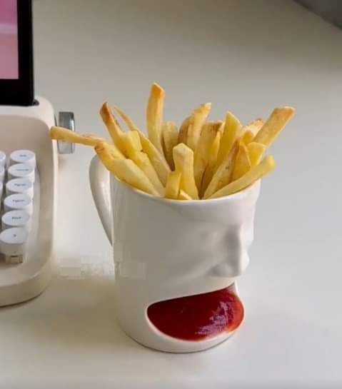 普通的食物，往往只需奇怪的餐具就能變得獨特via DECADE普通的食物，往往只需奇怪的餐具就能變得獨特via DECADE