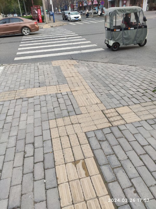 《顶级盲道之谁也对不上谁》via RouJiANG L