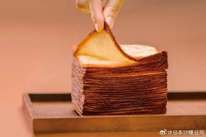 日本发售的，可以像书一样翻着吃的27层面包  (PS