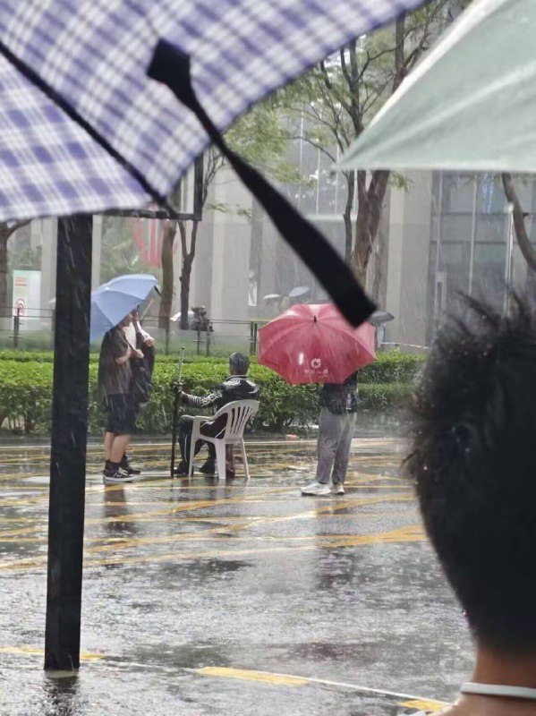 他已经完全沉浸在自己的艺术当中了via my nbkls
