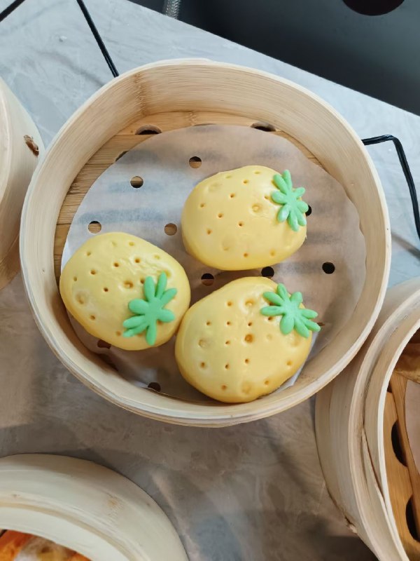 《菠萝包》from 幻想单行！ 很久没上线
