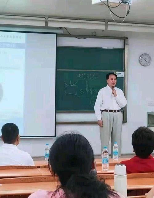 圣 杯 战 争from 心惊报 via LDLD 果冻圣 杯 战 争from 心惊报 via LDLD 果冻