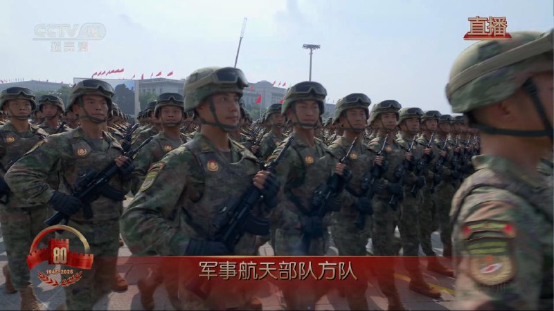 才阅完兵就开始了？from 瞎鸡儿发 多角度看世界 via 姜饼和miku约会中才阅完兵就开始了？from 瞎鸡儿发 多角度看世界 via 姜饼和miku约会中