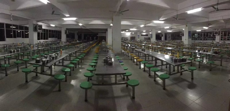 下午下课睡过头之后来到食堂的你from Mr.Yan via Mr.Yan