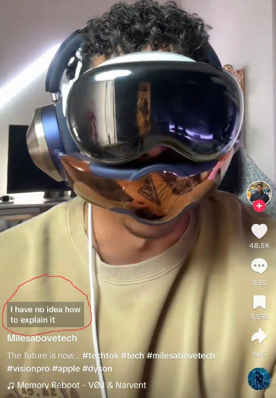 网友尝试同时佩戴苹果 Vision Pro 头显和戴森空气净化耳机via 黎明 颜